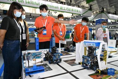 能工巧匠展絕活——世界職業(yè)院校技能大賽現(xiàn)場直擊